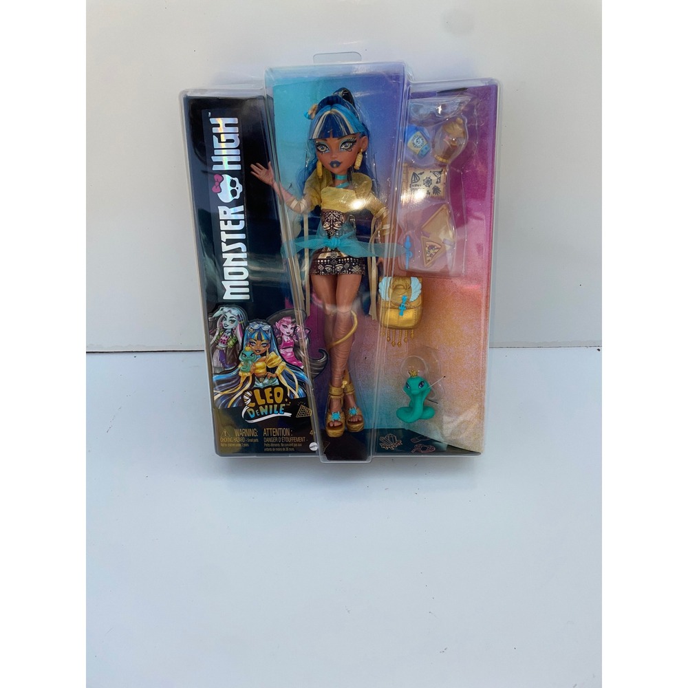 Monster High G3 Cleo De Nile Doll with Pet Hissette and Accessories HHK54
